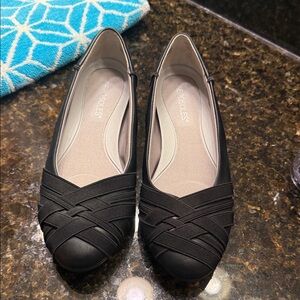 AEROSOLES Black Woven Flats
